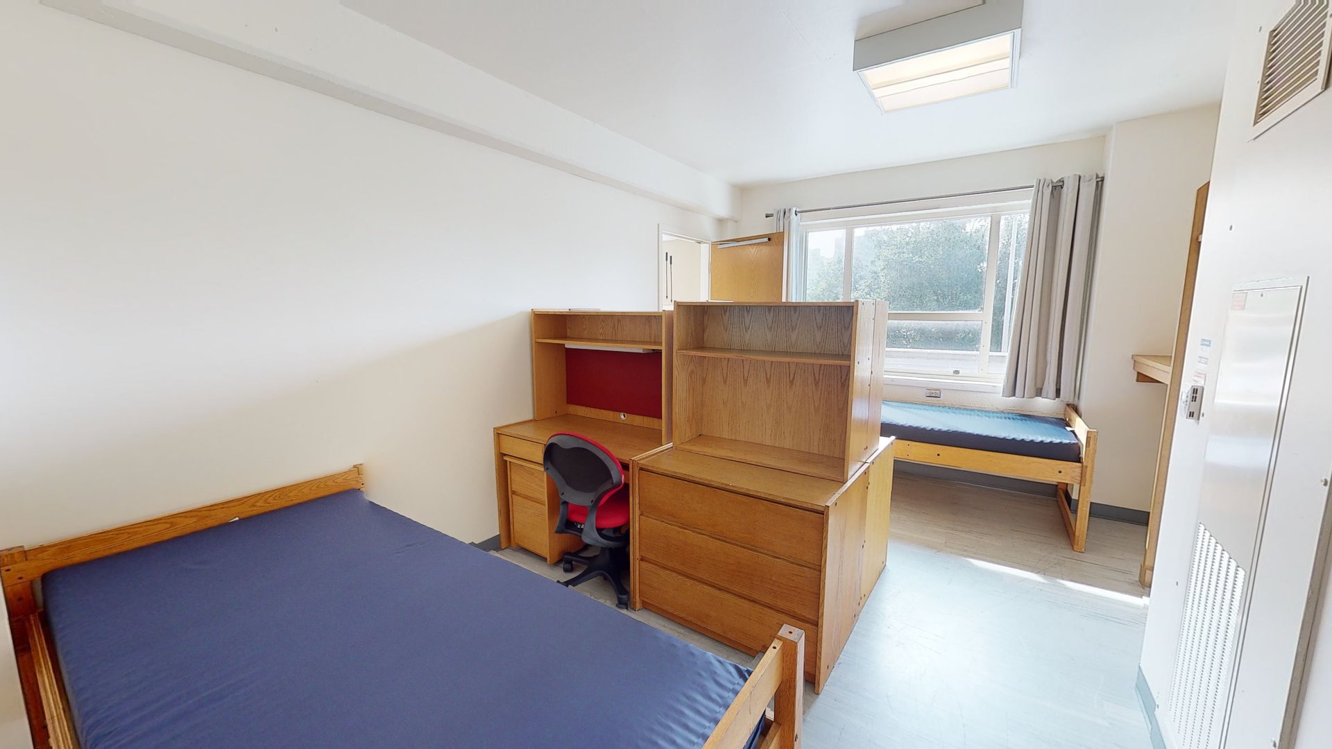 Read Hall – Double Room with Bathroom